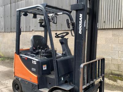 Doosan D15S-5