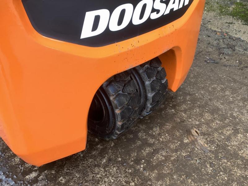 Doosan B20T-7