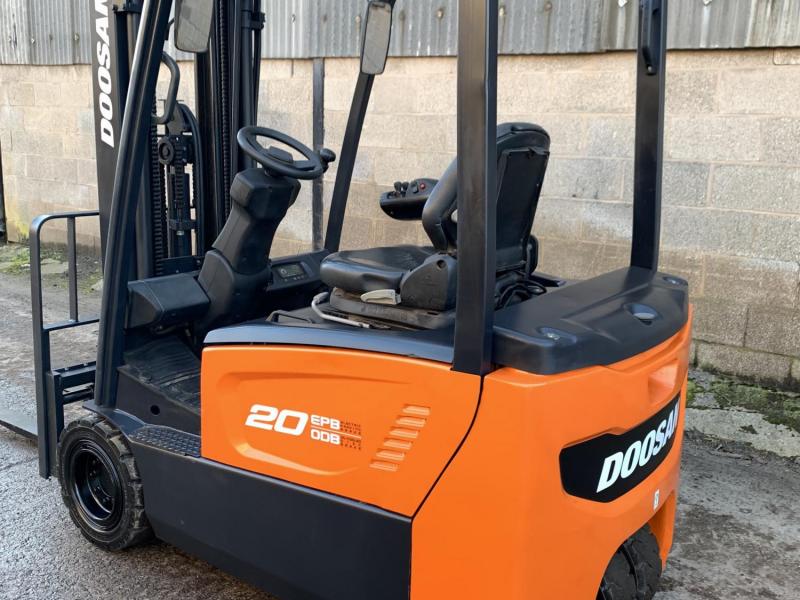 Doosan B20T-7