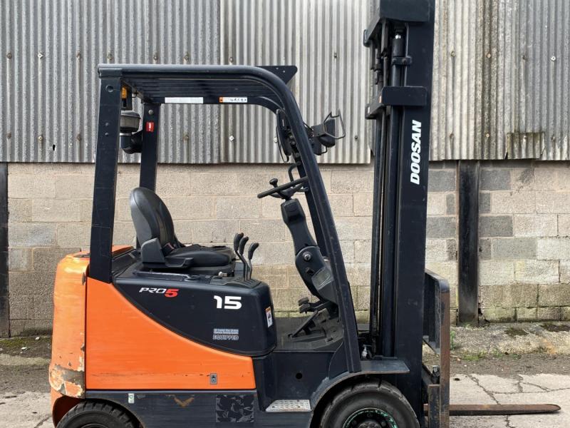 Doosan D15S-5