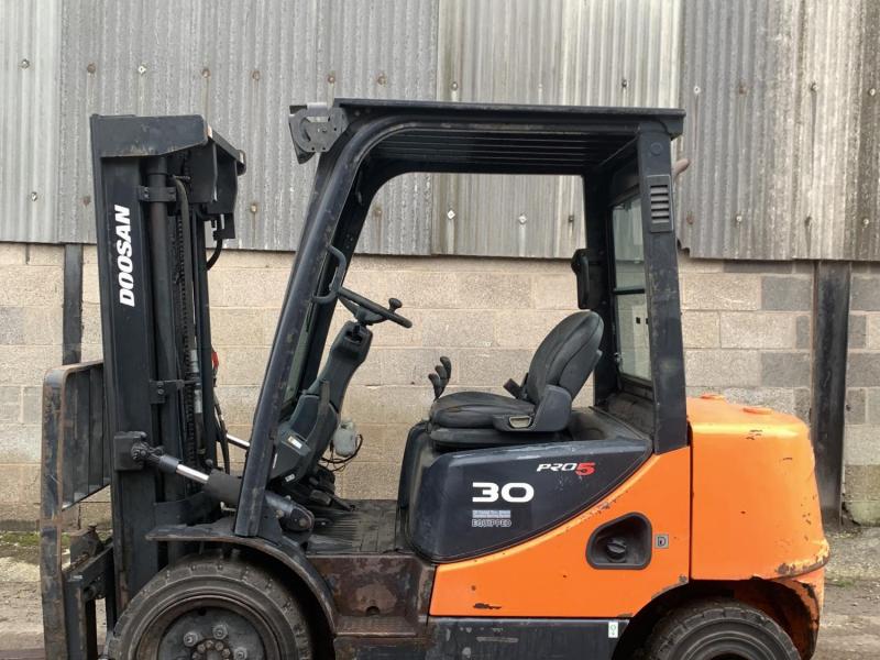 Doosan D30S-5