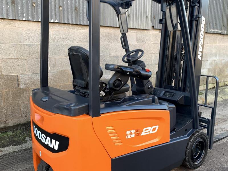 Doosan B20T-7