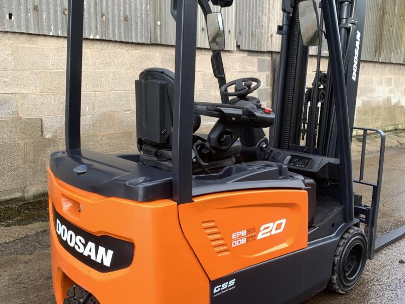 Doosan B20T-7