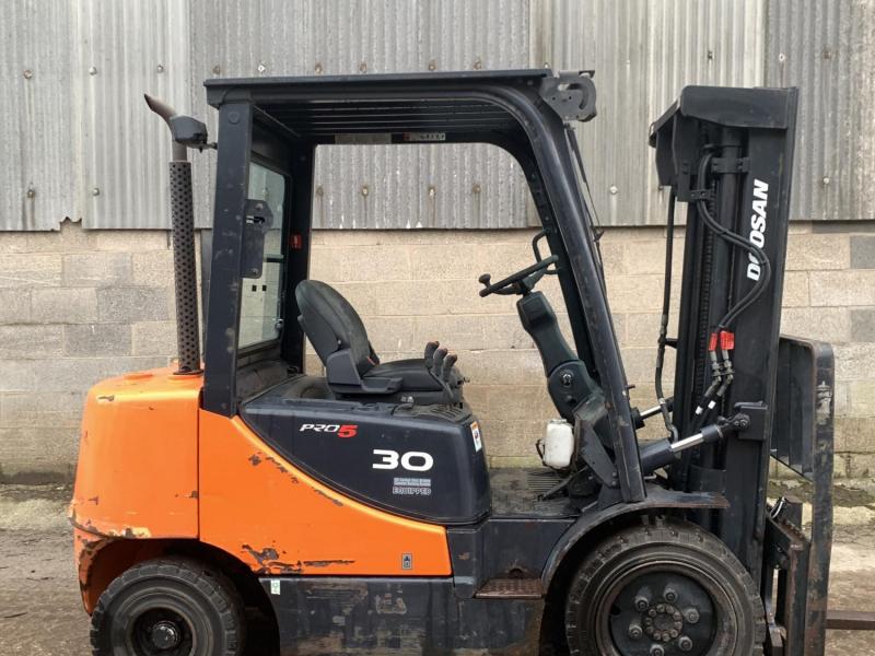 Doosan D30S-5